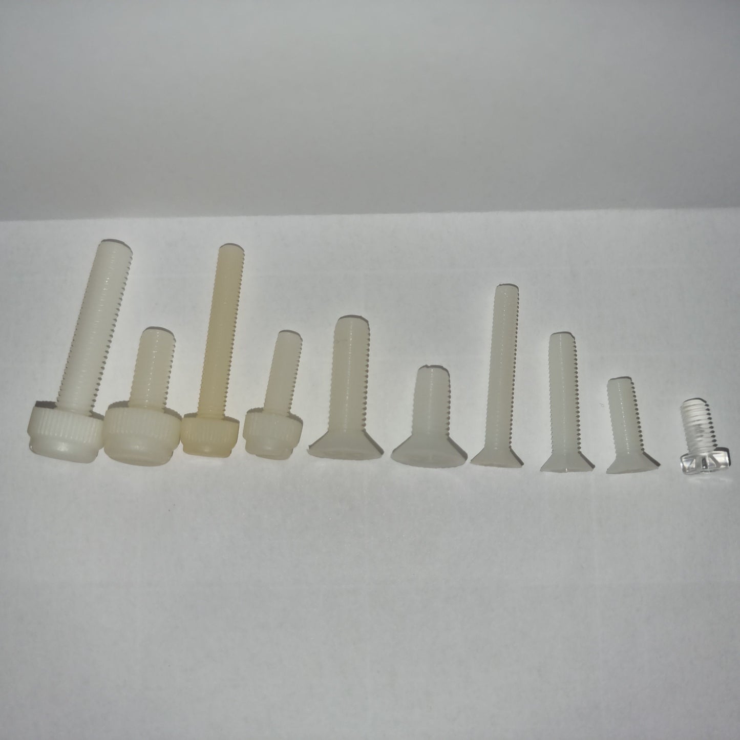 Plastic Screw - M6 - M8